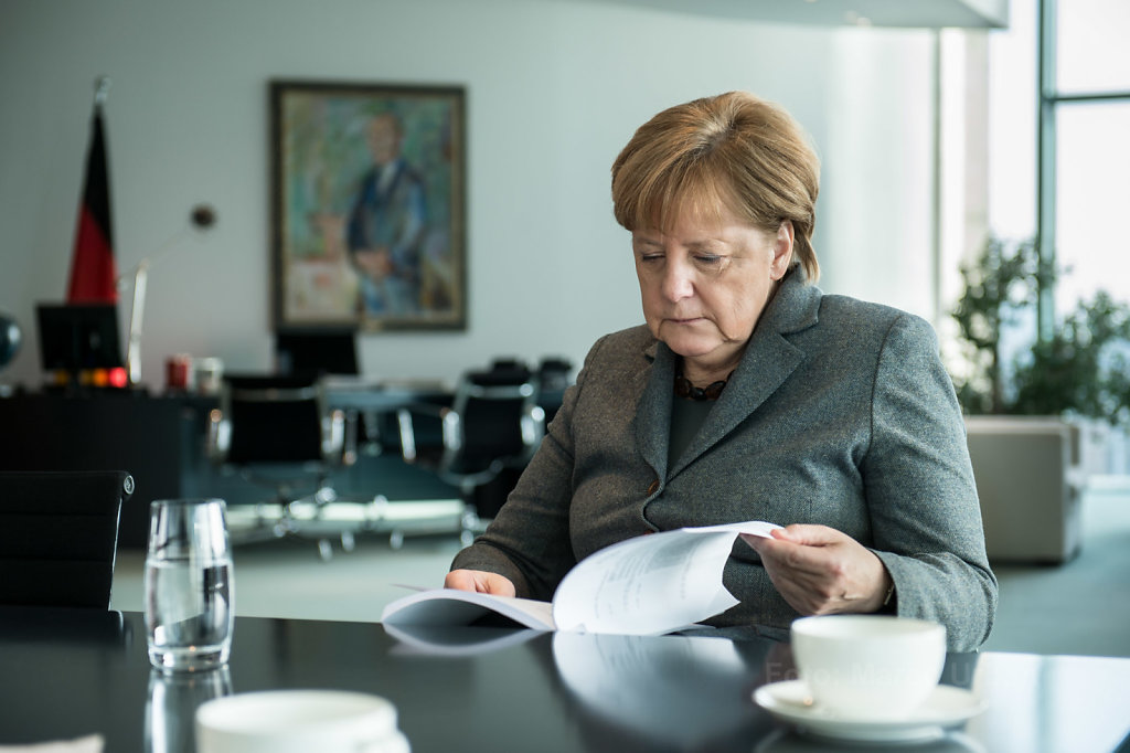 Angela Merkel, Büro
